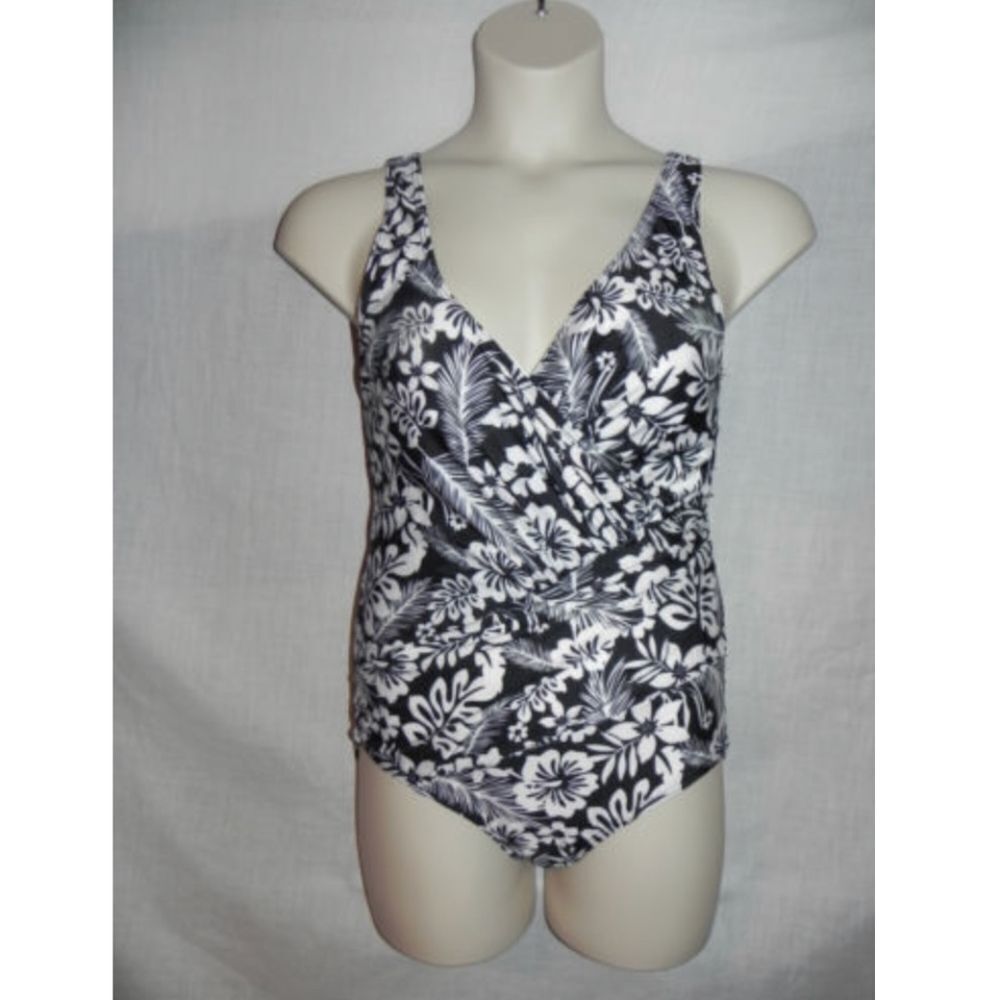 Paper Denim & Cloth 1pc Swimsuit Size 10 NWT